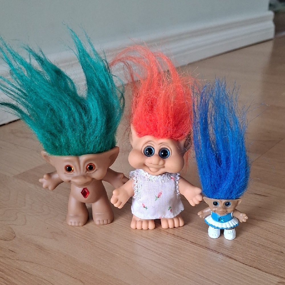 Lot Of 3 Vintage Troll Dolls 1992 2 X Large, 1 X Small